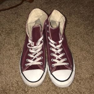 Maroon converse